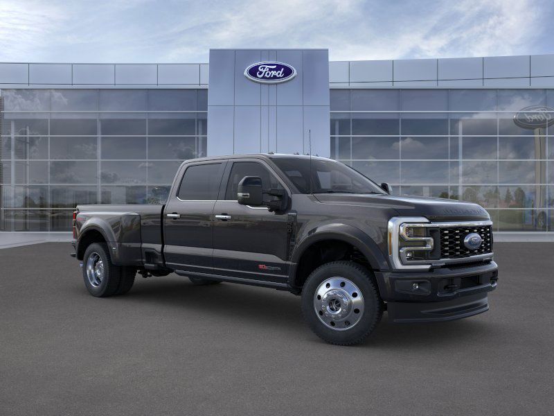 2025 Ford F-450SD Platinum