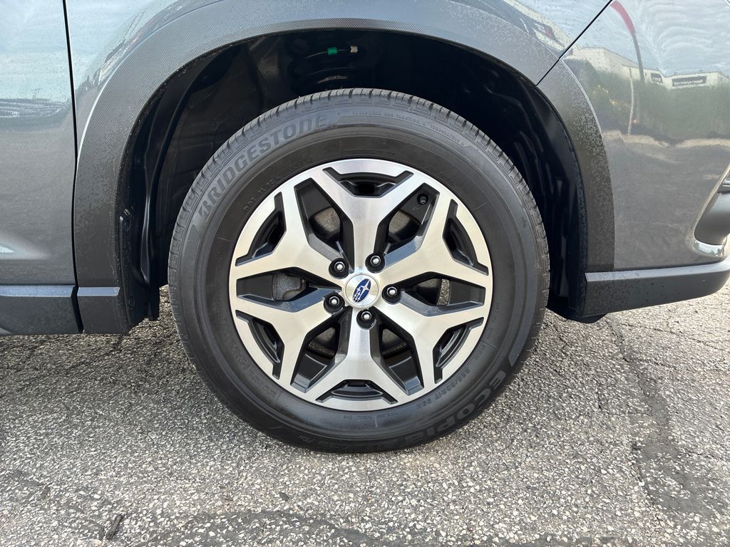 2023 Subaru Forester Premium Gray at Honda North