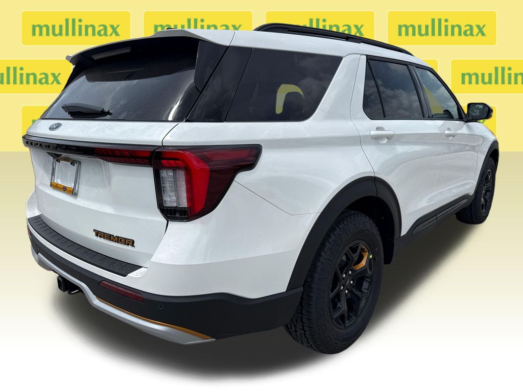 New 2026 White Ford Tremor image 15