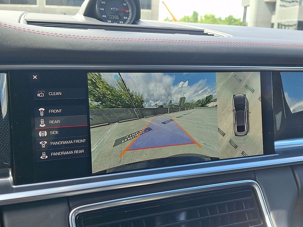 Thumbnail: 2019 Porsche Panamera - 20