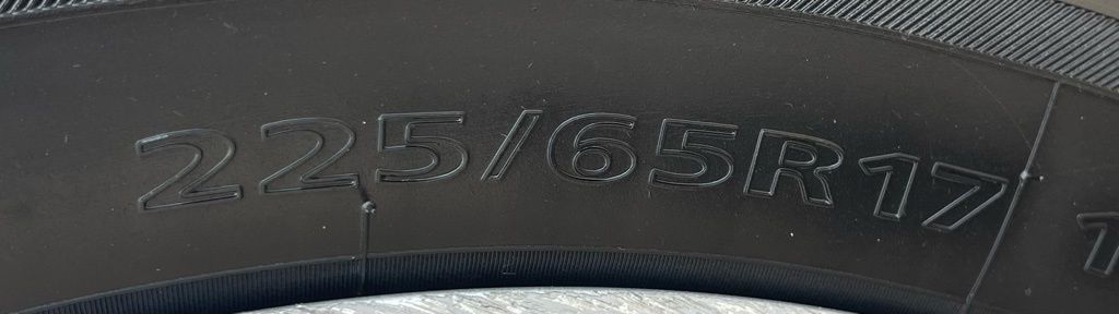 2020 Ford Escape SE Green at DeMontrond Ford