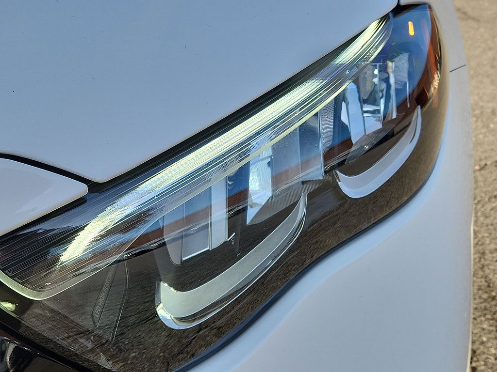 Thumbnail: 2025 Mercedes-Benz E-Class - 9