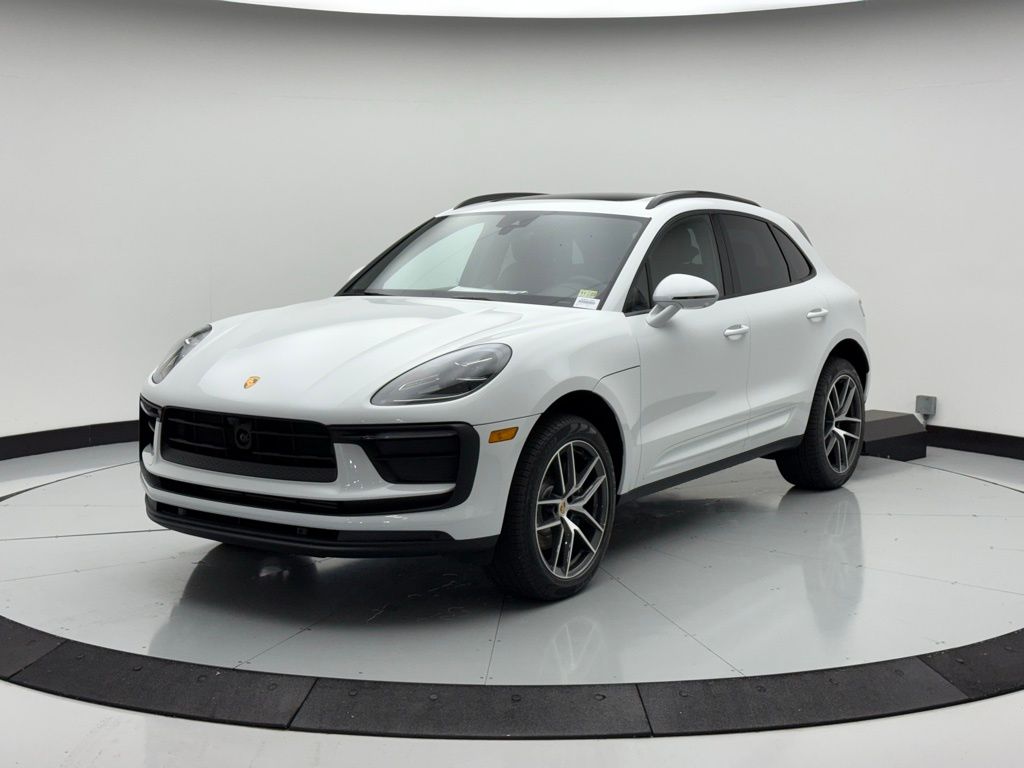 2025 Porsche Macan  -
                Chantilly, VA