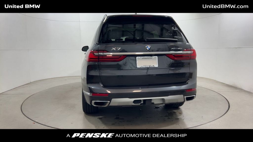 Thumbnail: 2022 BMW X7 - 7
