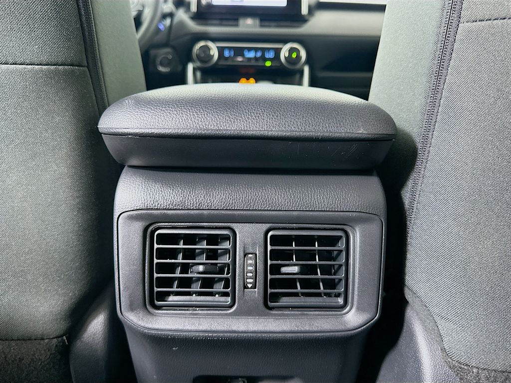 Thumbnail: 2025 Toyota RAV4 - 24