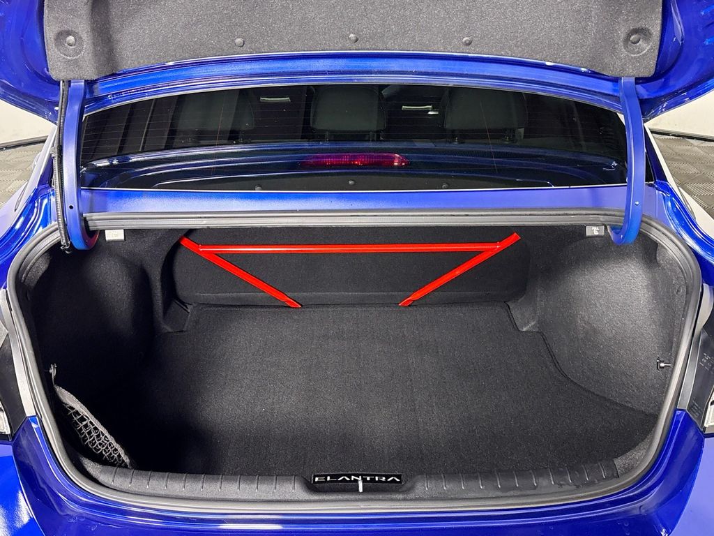 2022 Hyundai Elantra N Base
