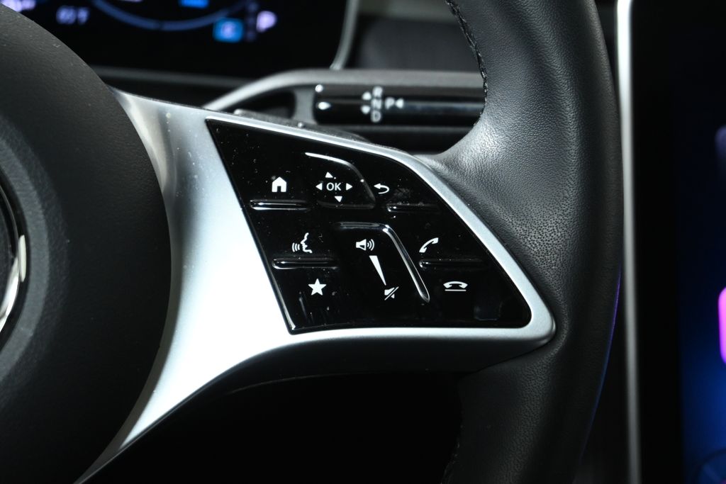 Thumbnail: 2025 Mercedes-Benz C-Class - 17