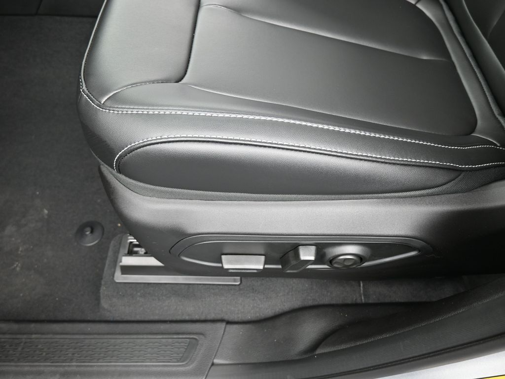 New 2025 Silver Zynith Jeep Limited image 16