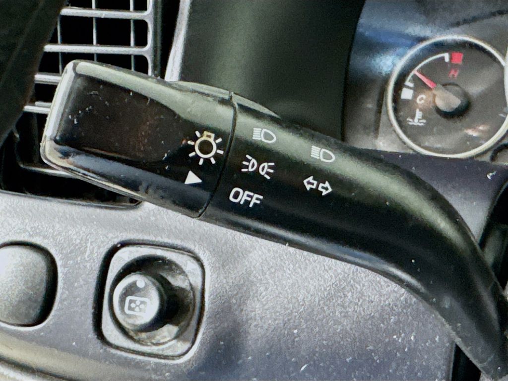 Used Car 2005 Mazda Tribute  S For Sale Under $10,000 In Austin, Texas