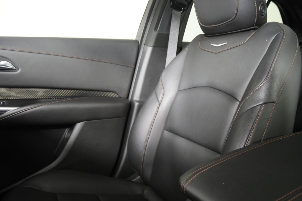 Thumbnail: 2020 Cadillac XT4 - 23