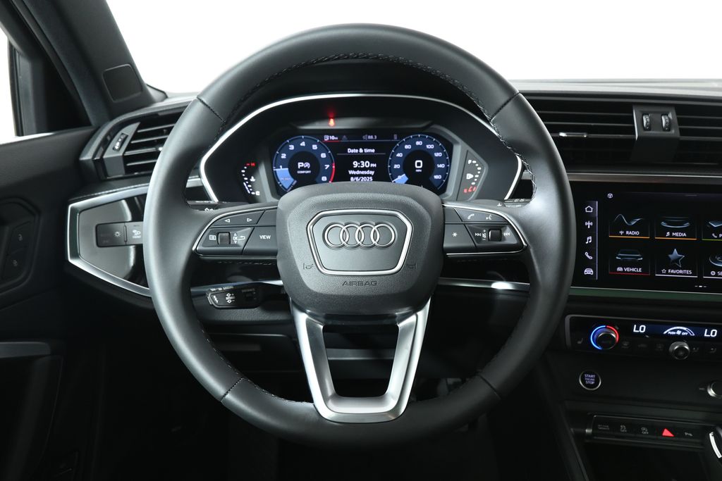 Thumbnail: 2025 Audi Q3 - 14