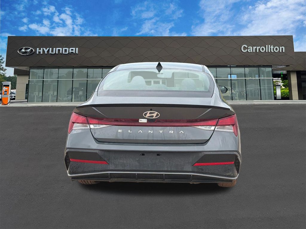 New 2026 Gray Hyundai SEL Sport image 7