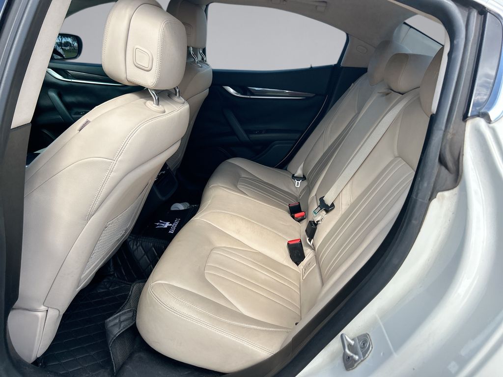 Thumbnail: 2015 Maserati Ghibli - 30