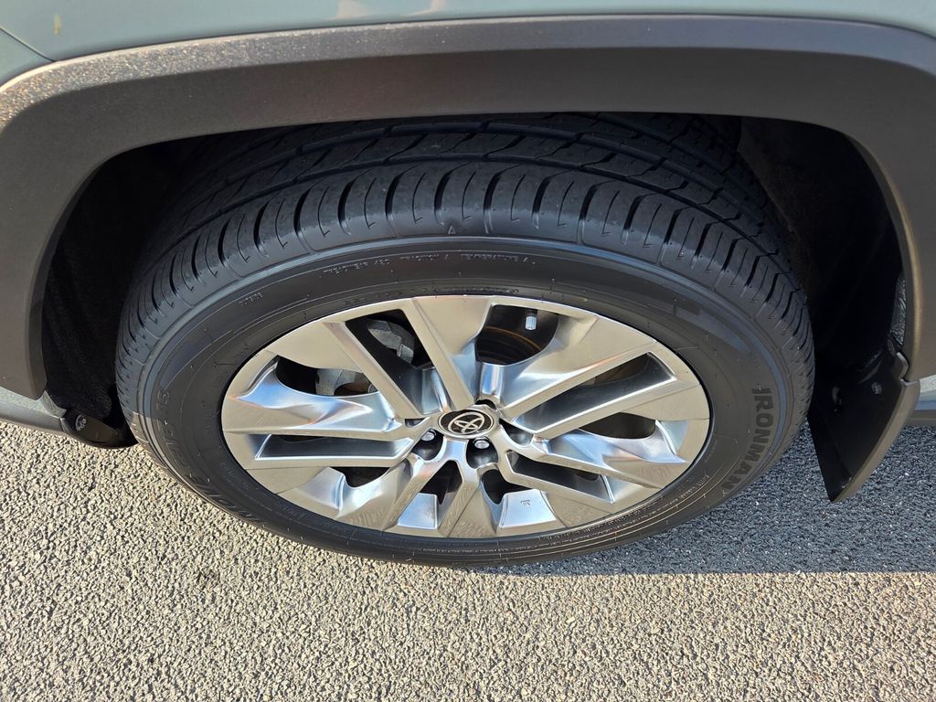 Used 2021 Toyota RAV4 SUV