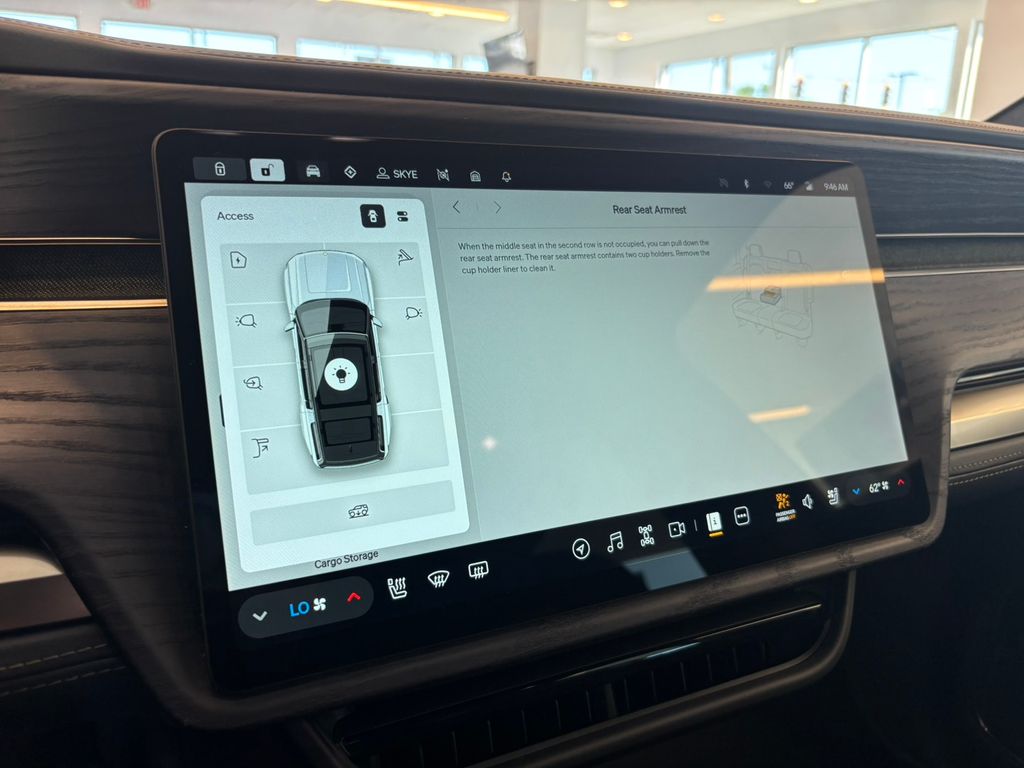 2024 Rivian R1S Adventure