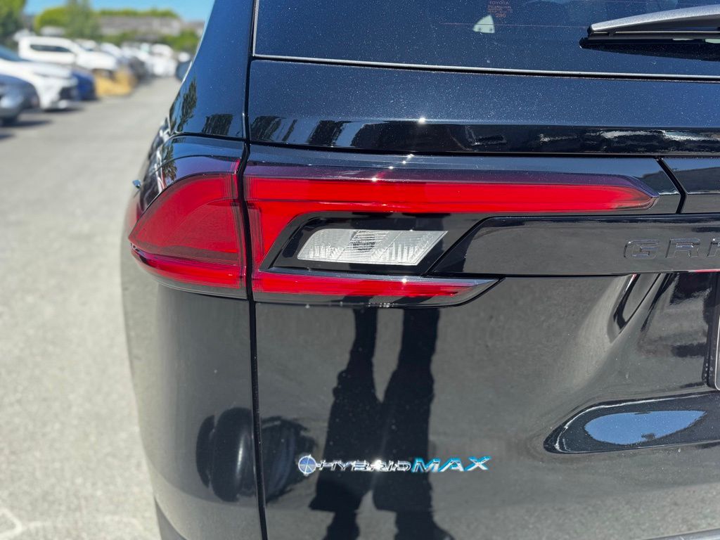 New 2026 Toyota Grand Highlander Hybrid SUV