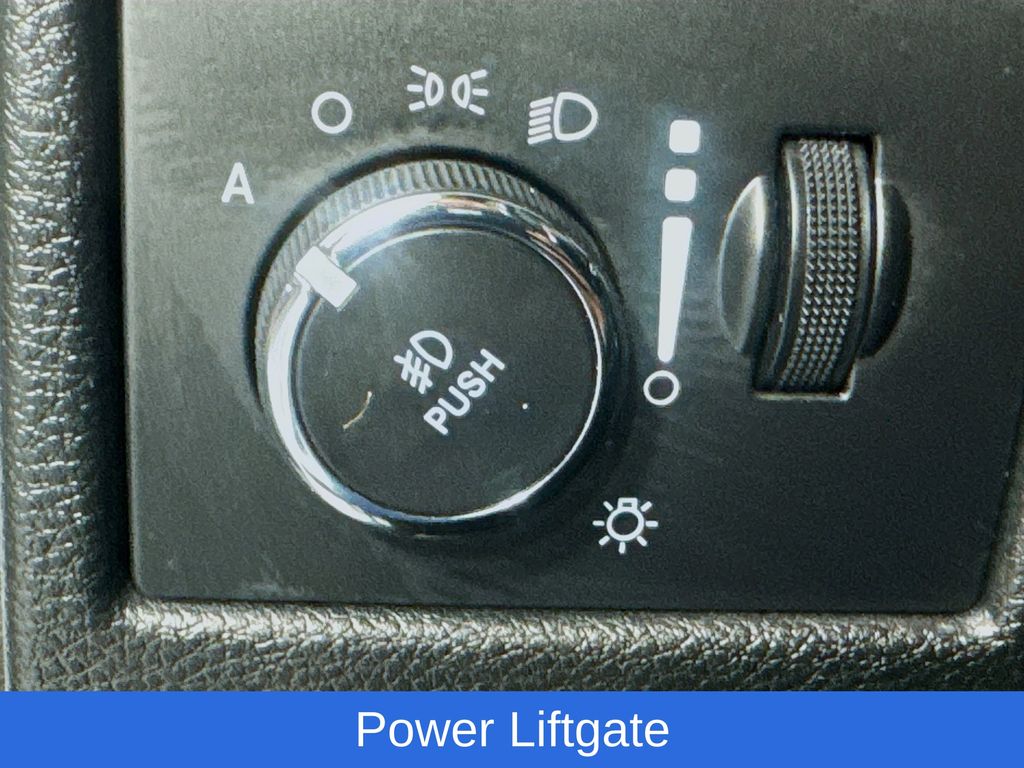 Used Car 2020 Jeep Grand Cherokee  Overland For Sale Under $30,000 In Austin, Texas