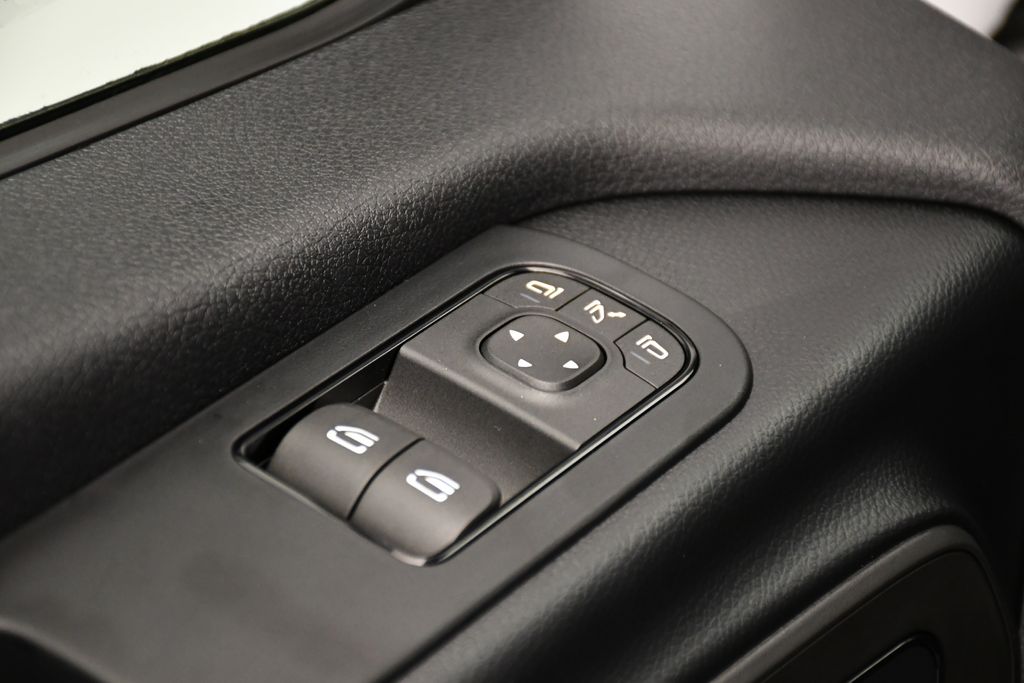 Thumbnail: 2026 Mercedes-Benz Sprinter - 22