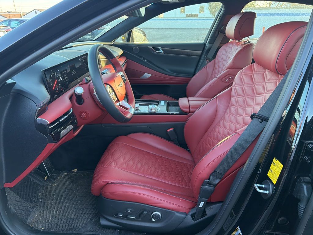 Thumbnail: 2025 Genesis G80 - 18