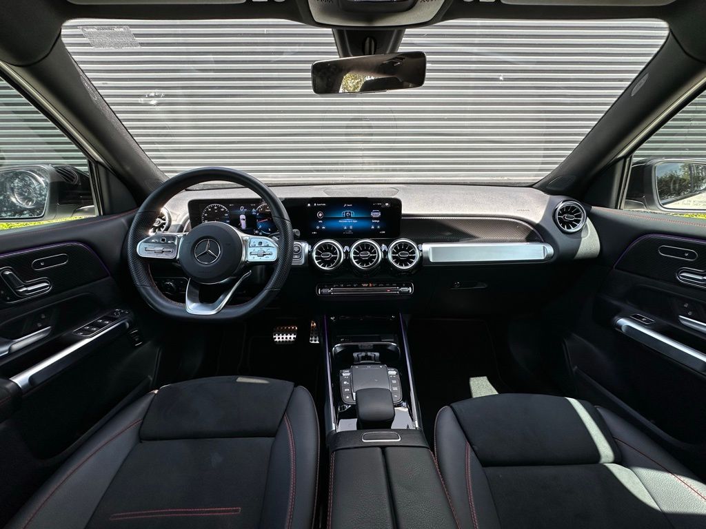 Thumbnail: 2023 Mercedes-Benz GLB - 30