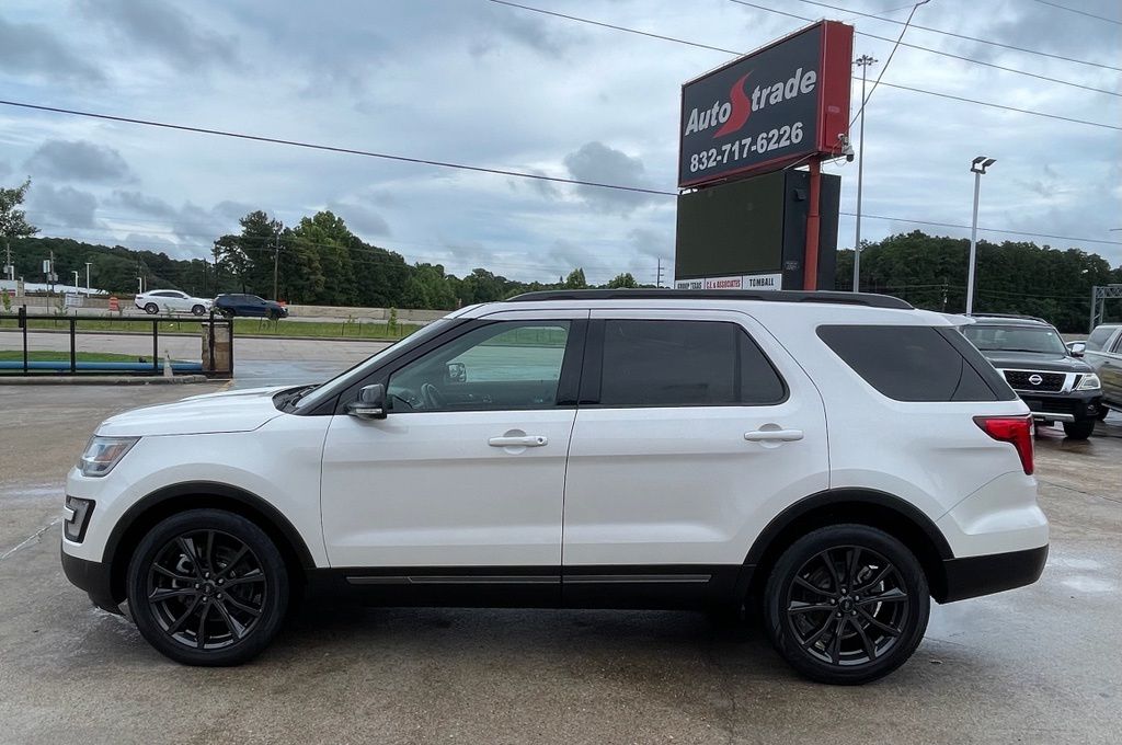 2017 Ford Explorer XLT White at Cook Ford
