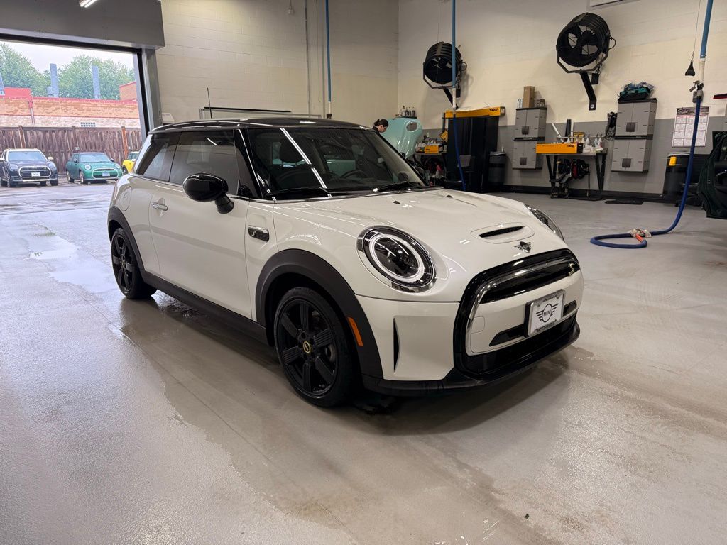 2024 MINI Cooper SE 7