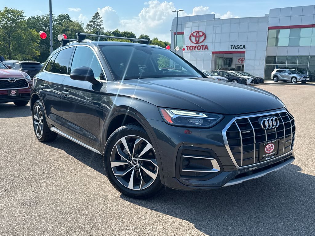 2021 Audi Q5 45 Premium Plus's photo