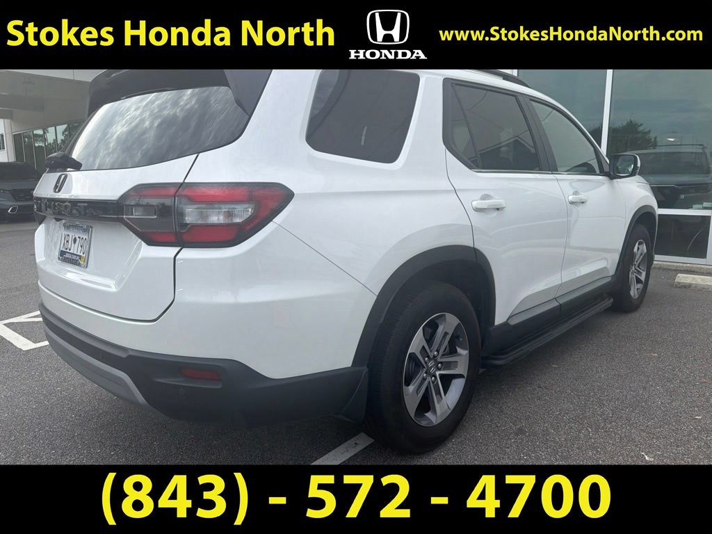 Used 2025 Honda Pilot SUV