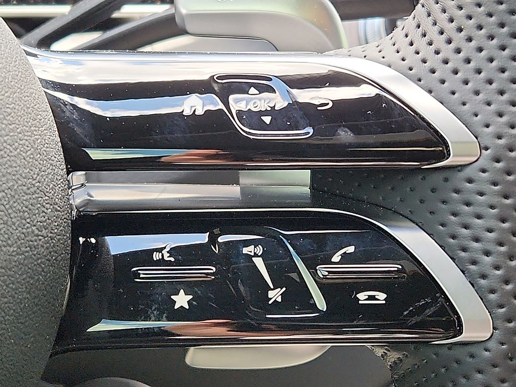 Thumbnail: 2026 Mercedes-Benz GLC - 21