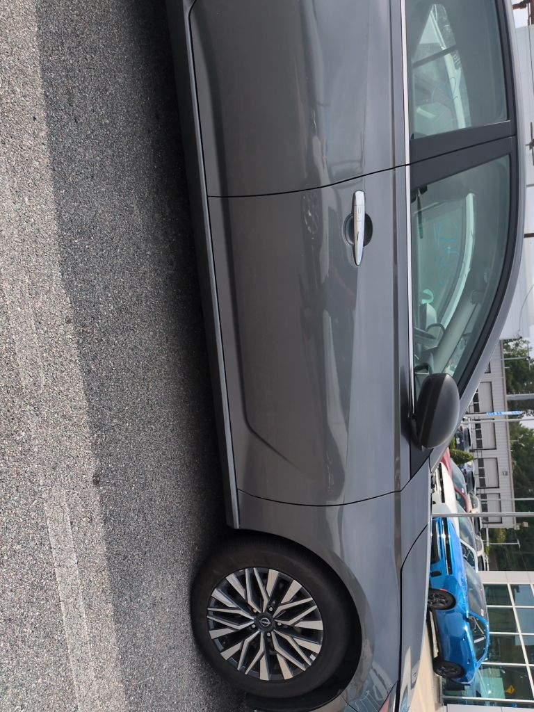 Used 2025 Gray Nissan 2.5 SV image 3