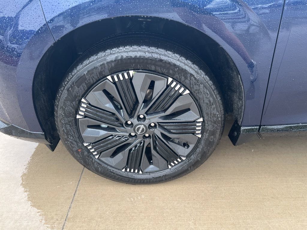 2025 Deep Ocean Blue Pearl/Super Black Nissan Murano Platinum AWD SUV