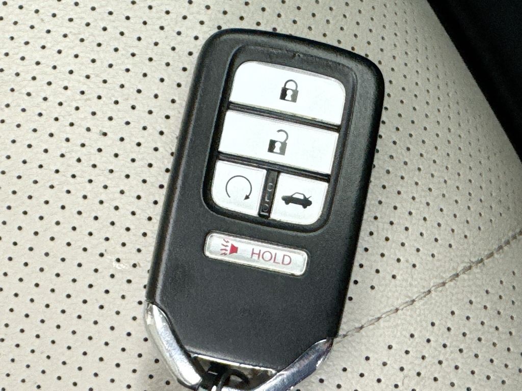Used Car 2022 Honda Accord  Ex-l For Sale Under $25,000 In Austin, Texas