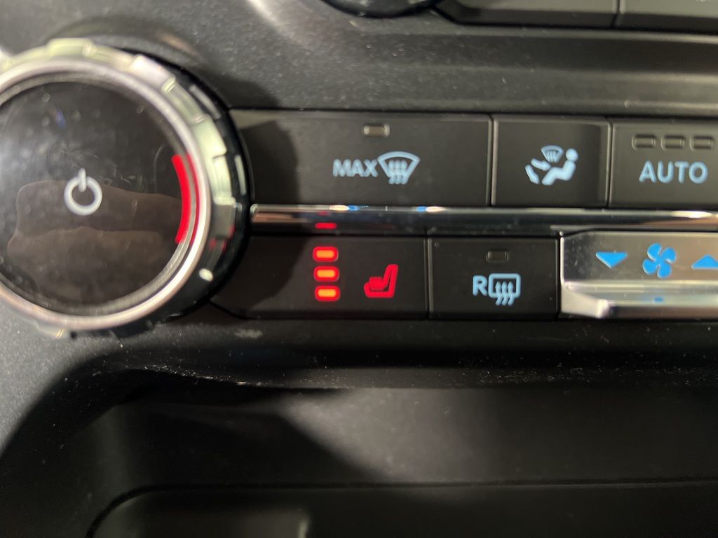 Used 2022 Blue Ford XLT image 25