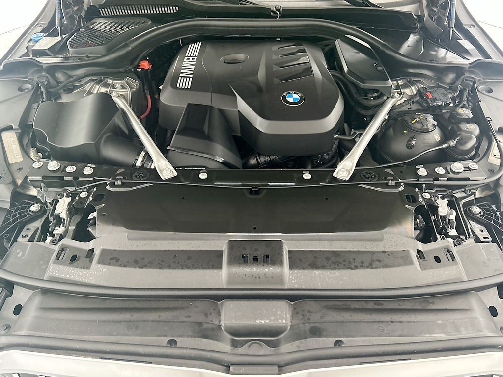 Thumbnail: 2025 BMW 5 Series - 29