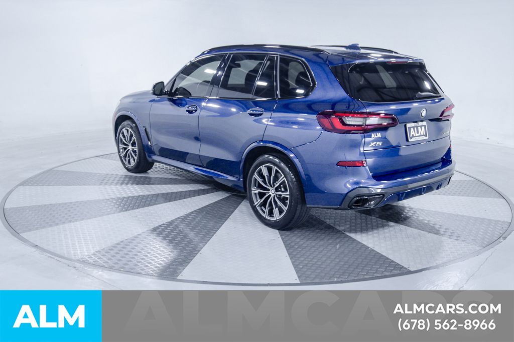 Used 2022 Blue BMW xDrive40i image 7