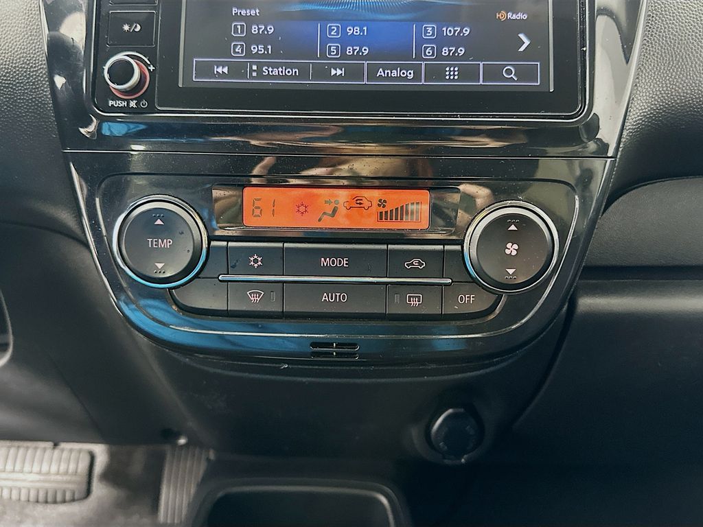 Thumbnail: 2023 Mitsubishi Mirage G4 - 13