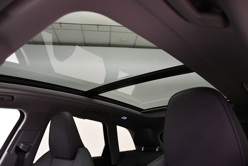 Thumbnail: 2025 Audi Q5 - 17