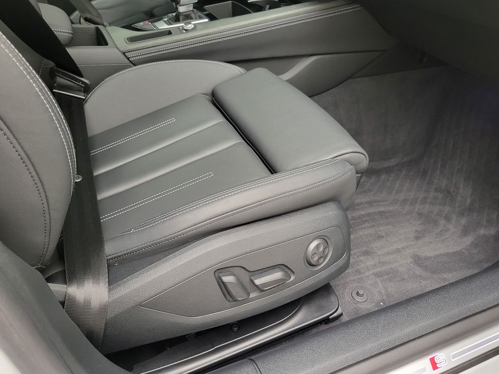 Thumbnail: 2023 Audi A5 - 13