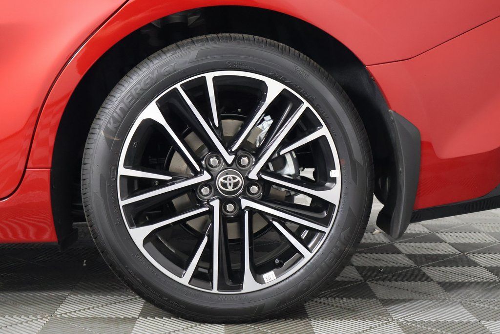 Thumbnail: 2025 Toyota Camry - 16