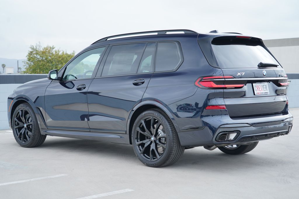 Thumbnail: 2027 BMW X7 - 7