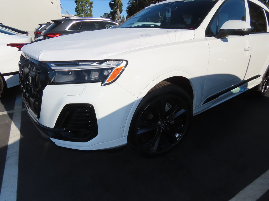 Thumbnail: 2025 Audi Q7 - 2