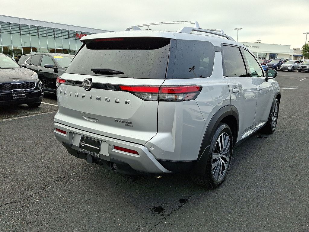 Thumbnail: 2022 Nissan Pathfinder - 6