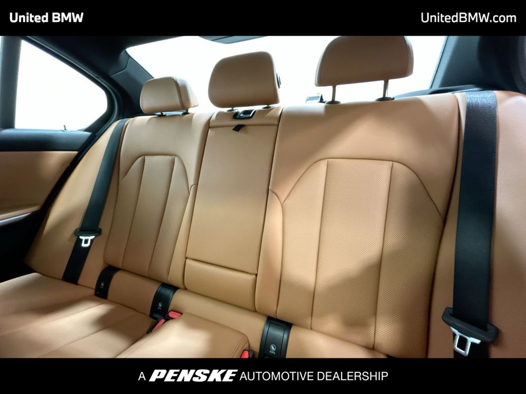 Thumbnail: 2025 BMW 3 Series - 21