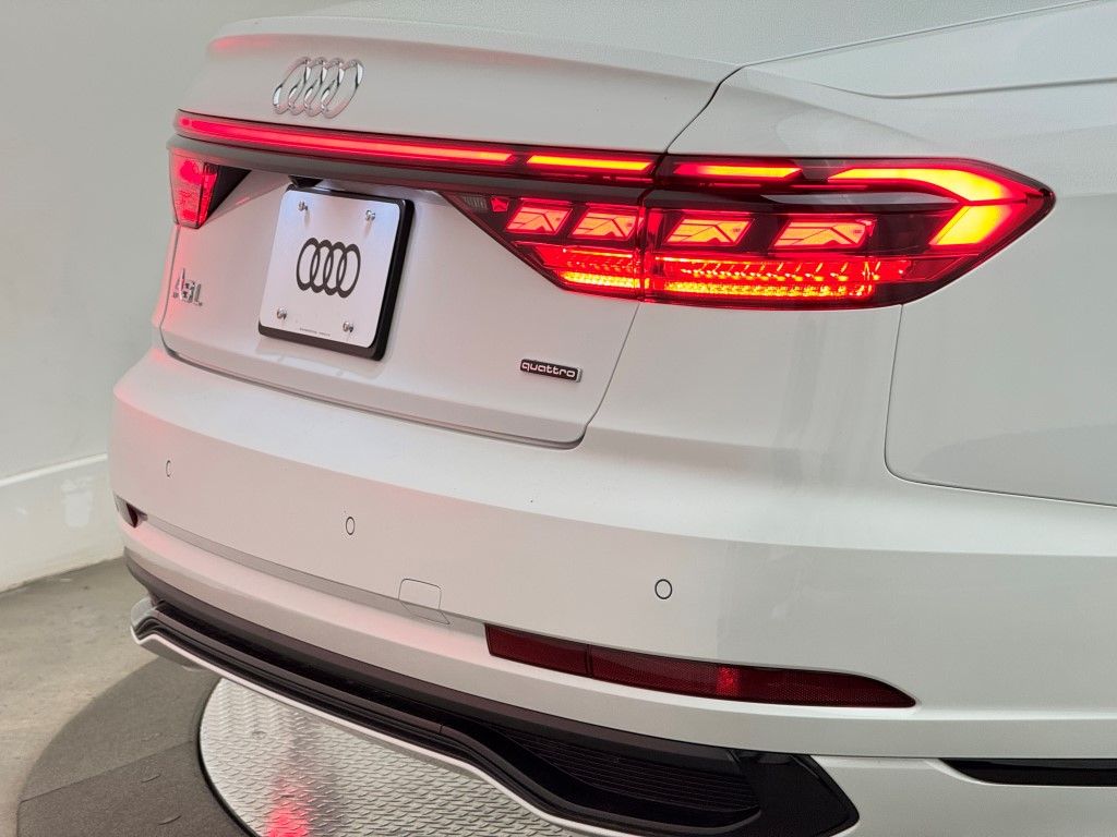 Thumbnail: 2025 Audi A8 - 14