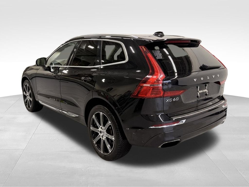Thumbnail: 2018 Volvo XC60 - 3