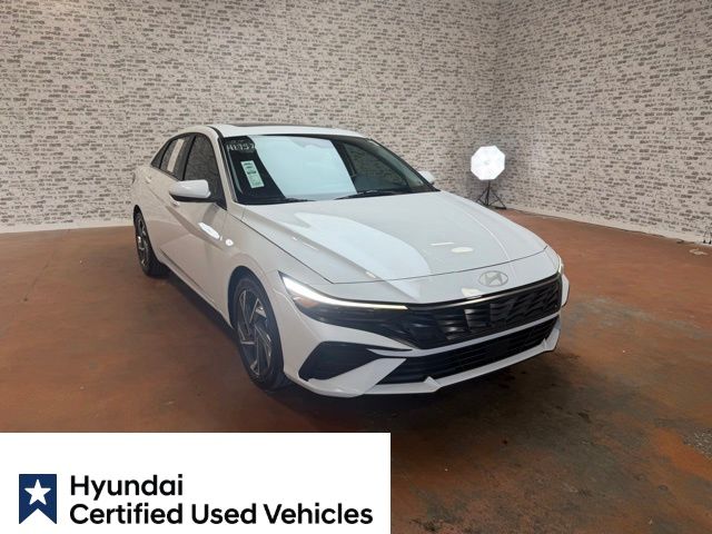 Serenity White 2025 Hyundai Elantra Sedan Front-Wheel Drive Continuously Variable Transmission