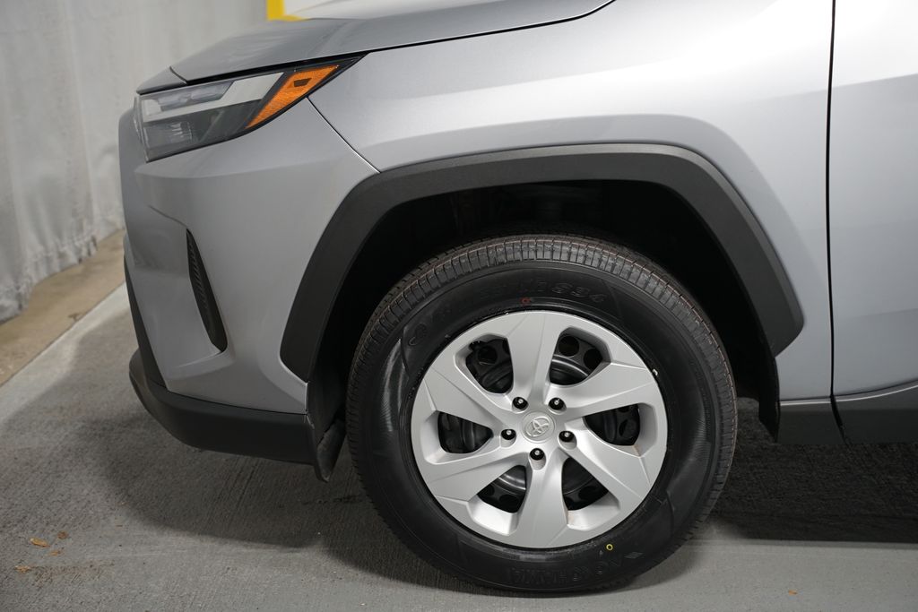 Thumbnail: 2024 Toyota RAV4 - 5