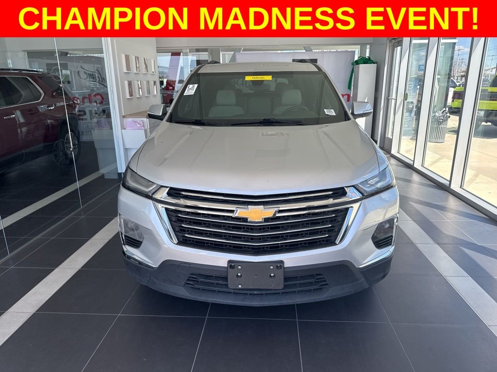 2022 Chevrolet Traverse LT Cloth FWD