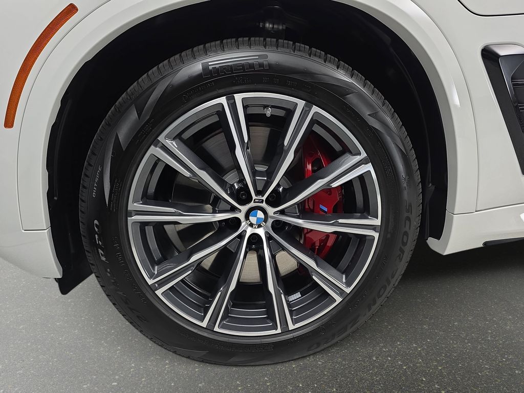 New 2026 Alpine White BMW xDrive50e image 32