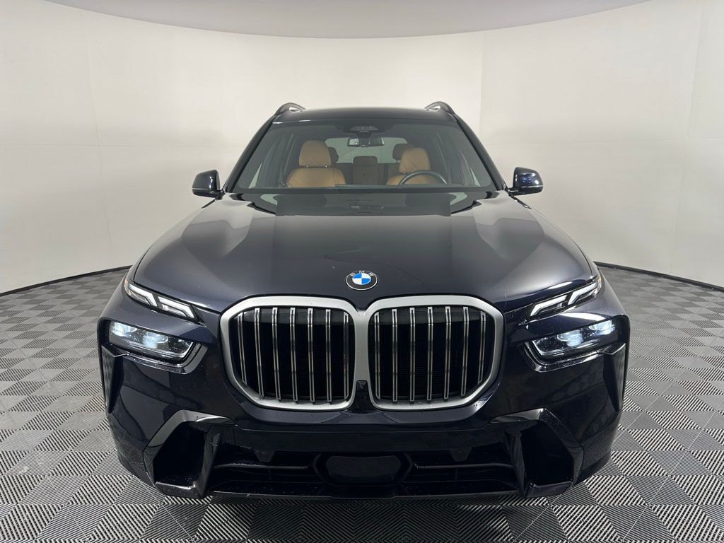 Thumbnail: 2023 BMW X7 - 2
